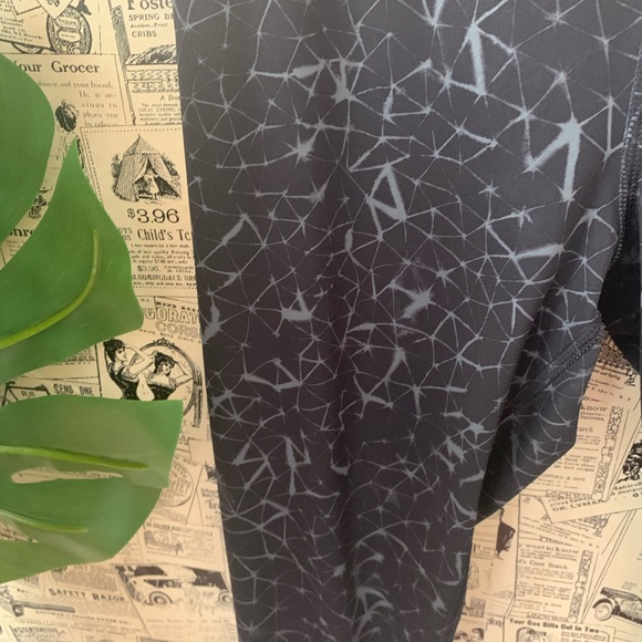 Lululemon run inspire crop mesh star crushed coal - Picture 5 of 10